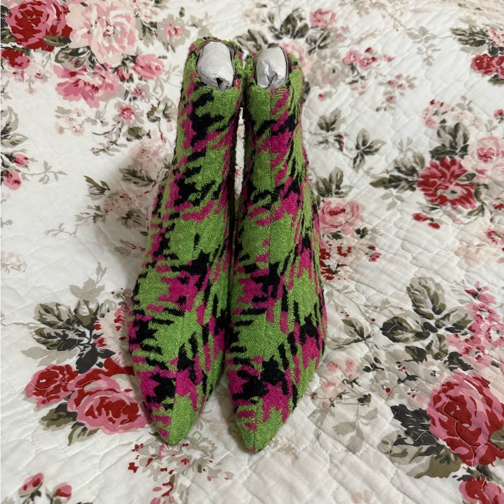 Betsey Johnson booties